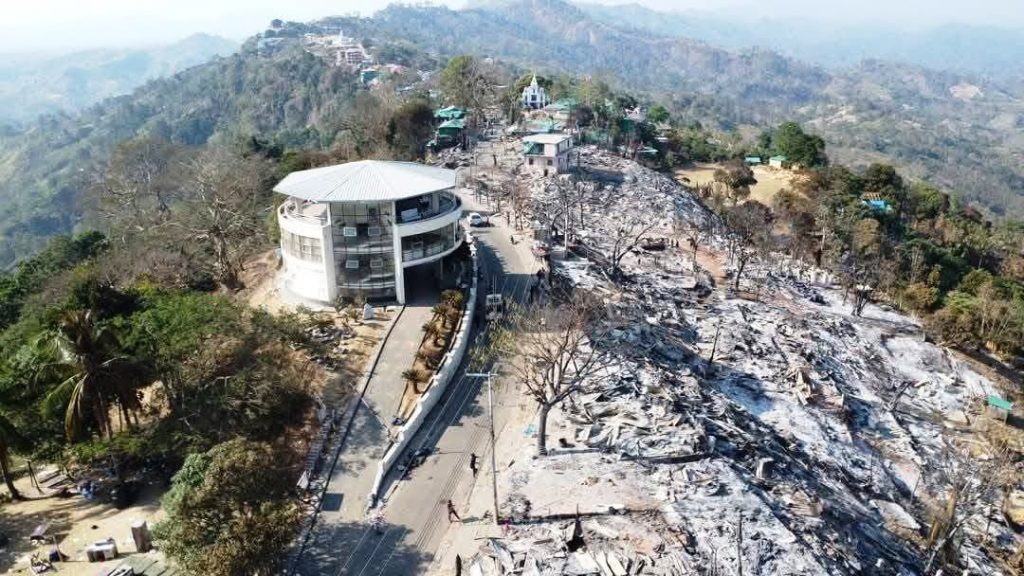 সাজেকে আগুনে পুড়লো শতাধিক স্থাপনা