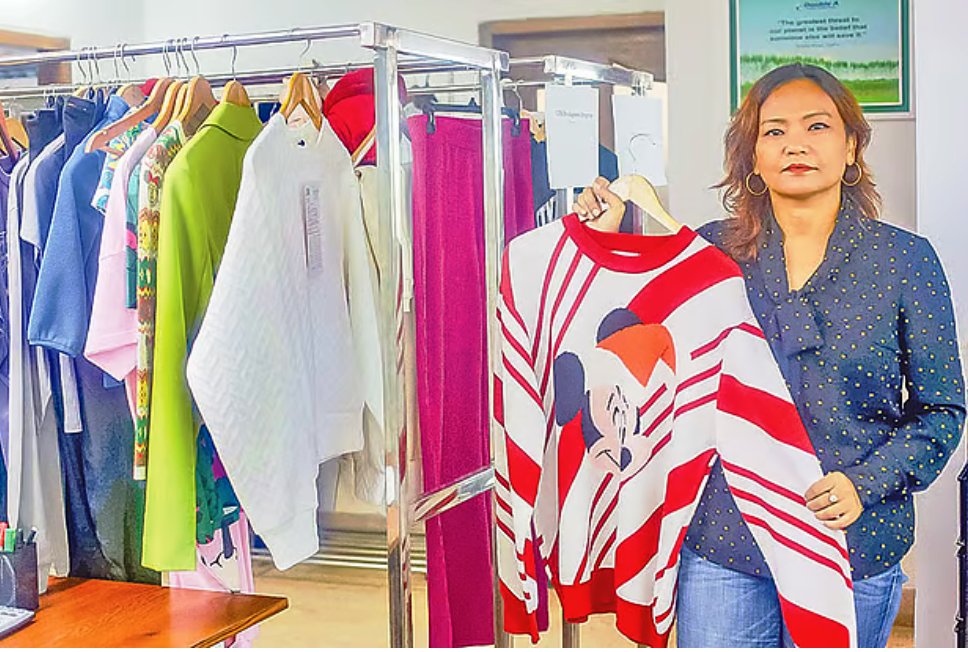 চাকরি ছেড়ে সফল উদ্যোক্তা ডলি