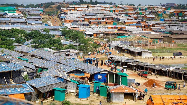 রোহিঙ্গা ক্যাম্পে দুই পক্ষের গোলাগুলি, নিহত ১